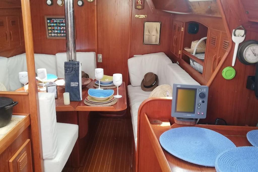 Boat-Apartamento Flotante Cadiz.. La Juanita Arroyo Exterior photo